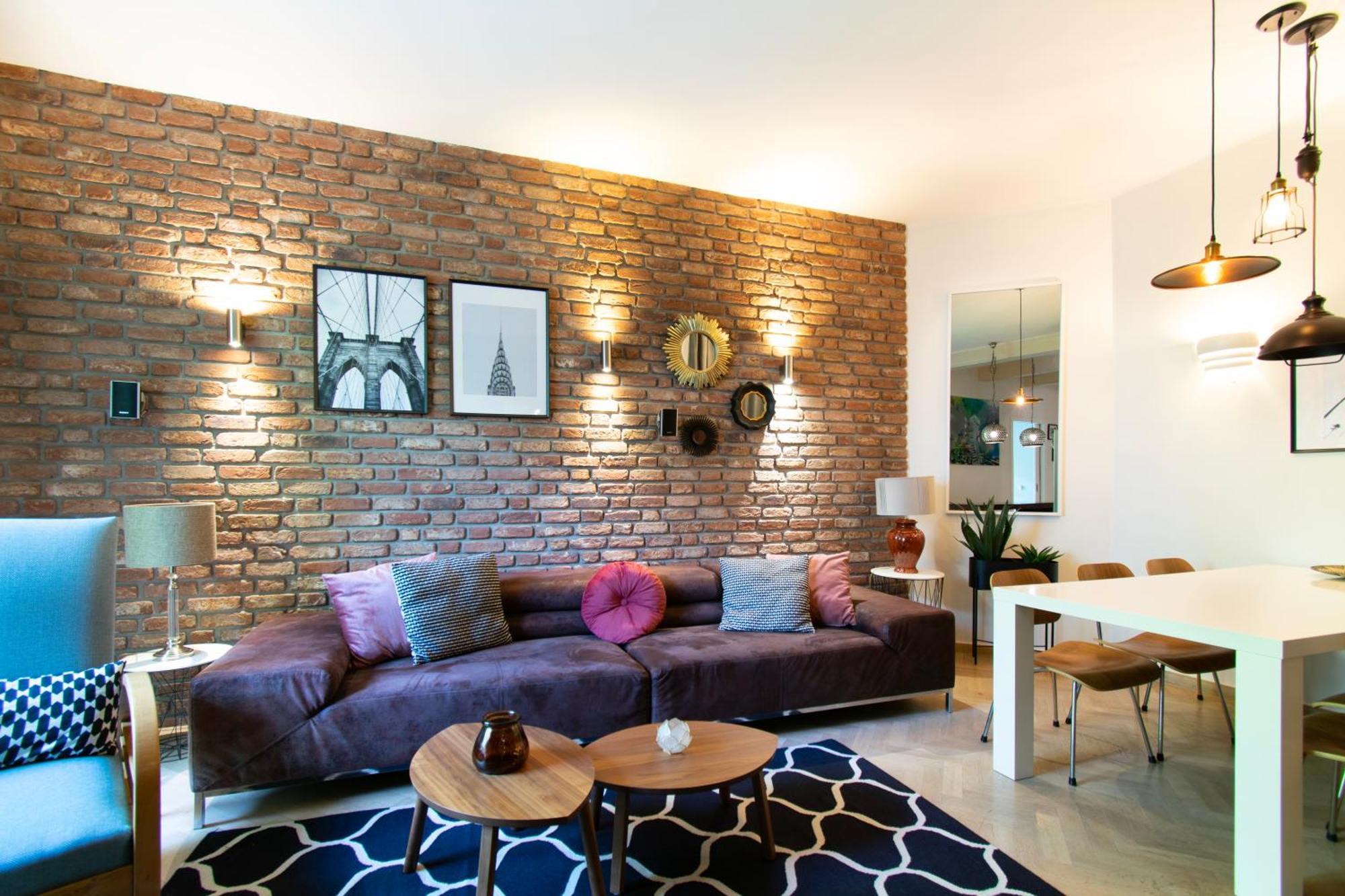 Spacious 3br With Ac In Living Room, 2 Balconies * Krakau